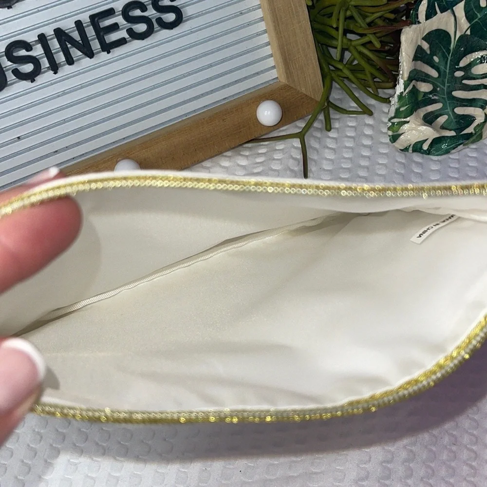 Travel Cosmetic Makeup Toiletry Case Bag Forever 21 You Glow Girl NWOT.